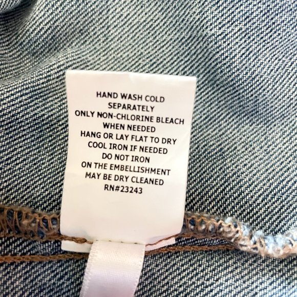 SOHO New York & Company Denim Jacket Women's Size Small Beaded Embroidered Bird - Picture 6 of 8